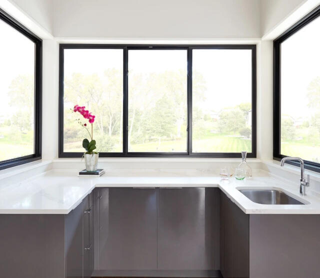 Long Island Sliding Windows